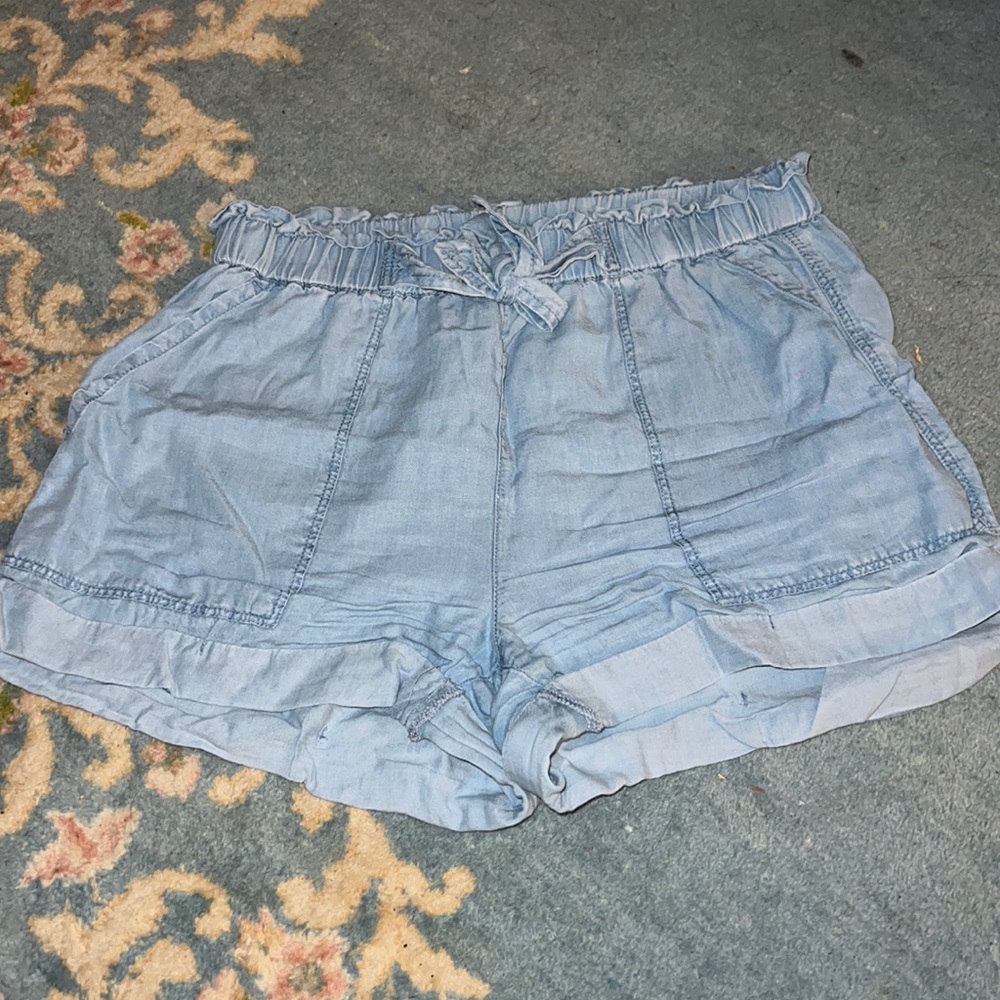 Linen shorts